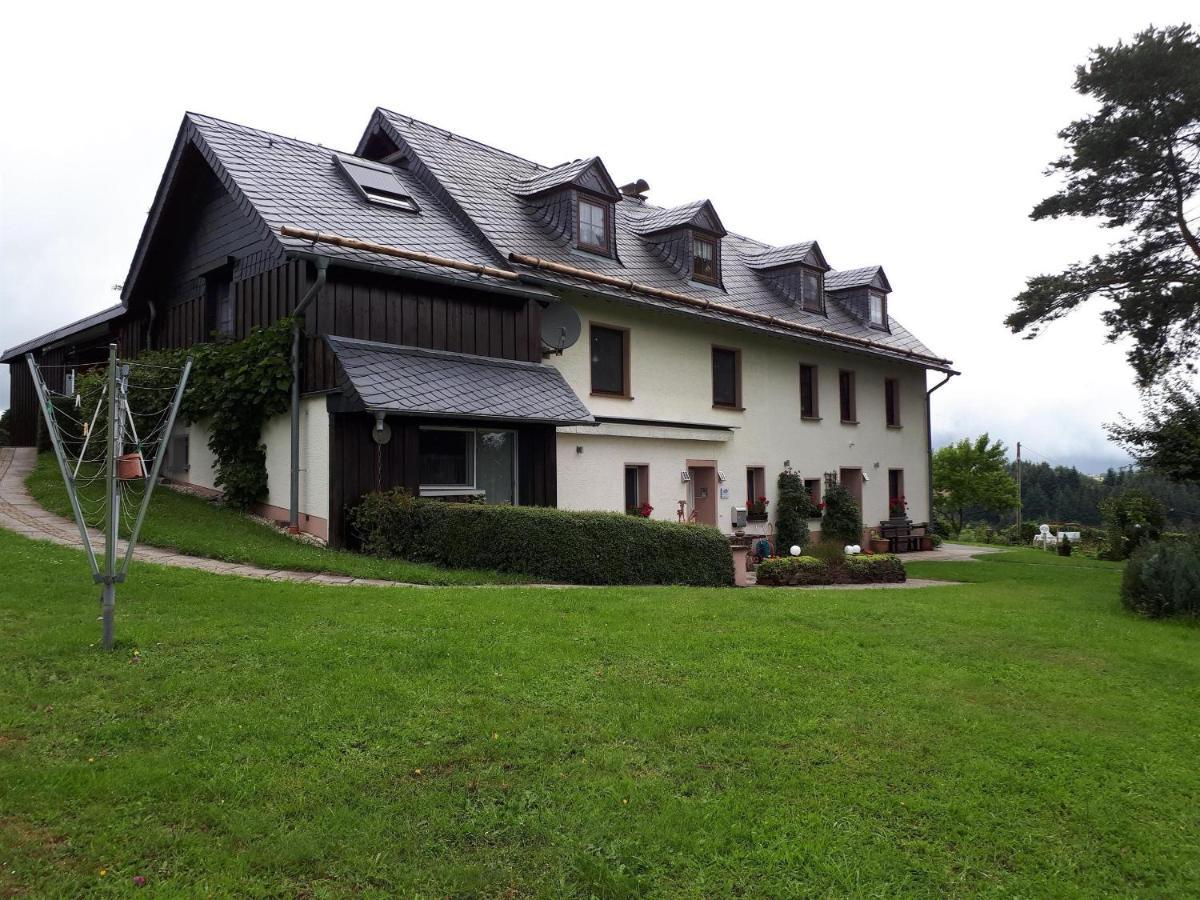Ferienwohnung Huegelhaus Plutscheid Exterior photo